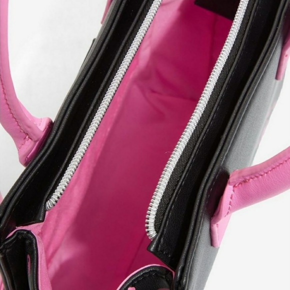 NWT Loungefly Kuromi satchel crossbody and make-up bag - Picture 6 of 13